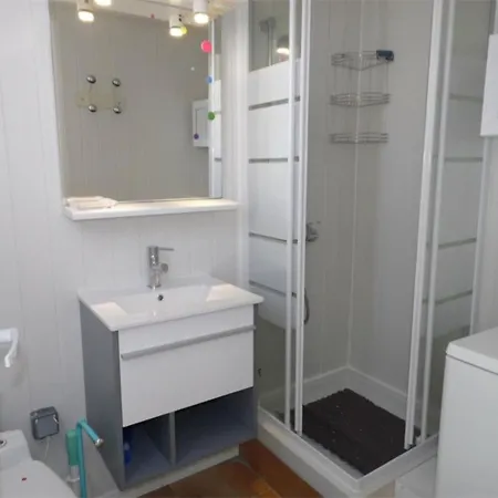 Duplex Climatisé Avec 2 Chambres, Grande Terrasse Et Parking Privé - Fr-1-326-611 Apartamento Marseillan (Herault)