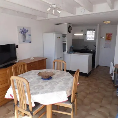 Duplex Climatisé Avec 2 Chambres, Grande Terrasse Et Parking Privé - Fr-1-326-611